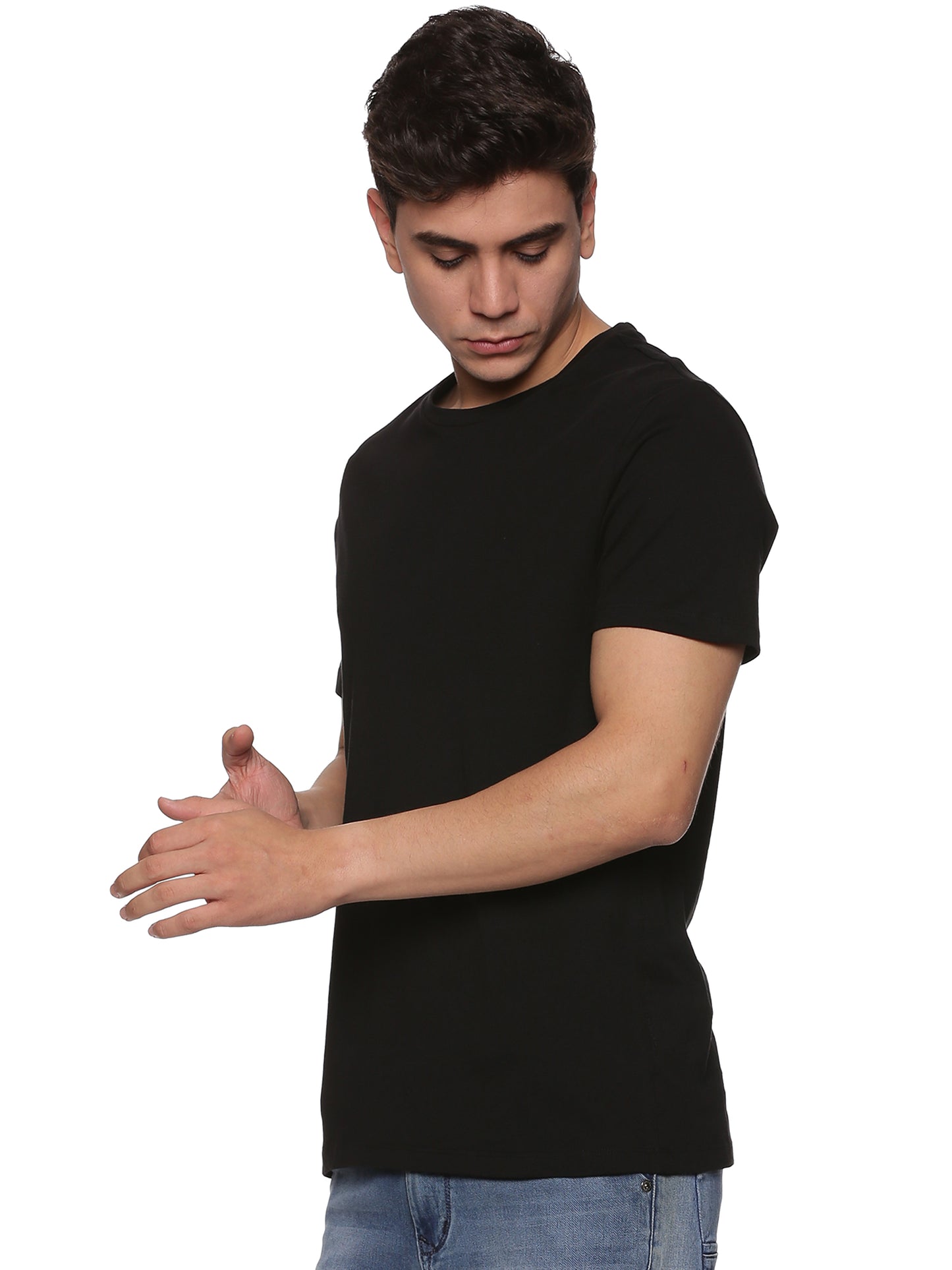 Men Round Neck Basic Organic Cotton T-Shirt - Black