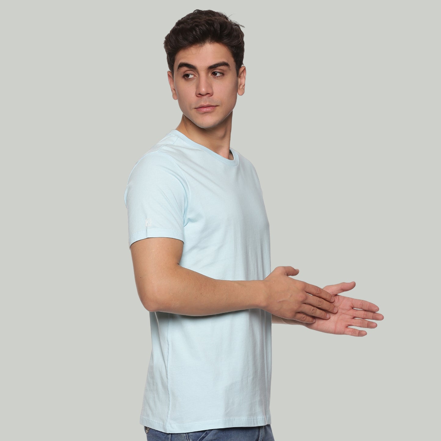 Men Round Neck Basic Organic Cotton T-Shirt- Spun sugar