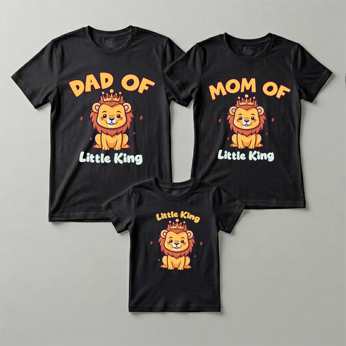 Lion King Theme ! Total Family Twinning Black T-shirt