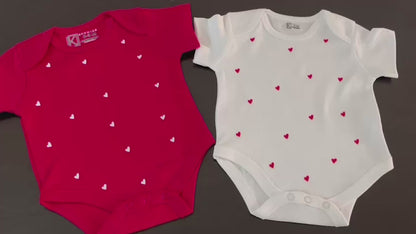 Essential infant clothing set